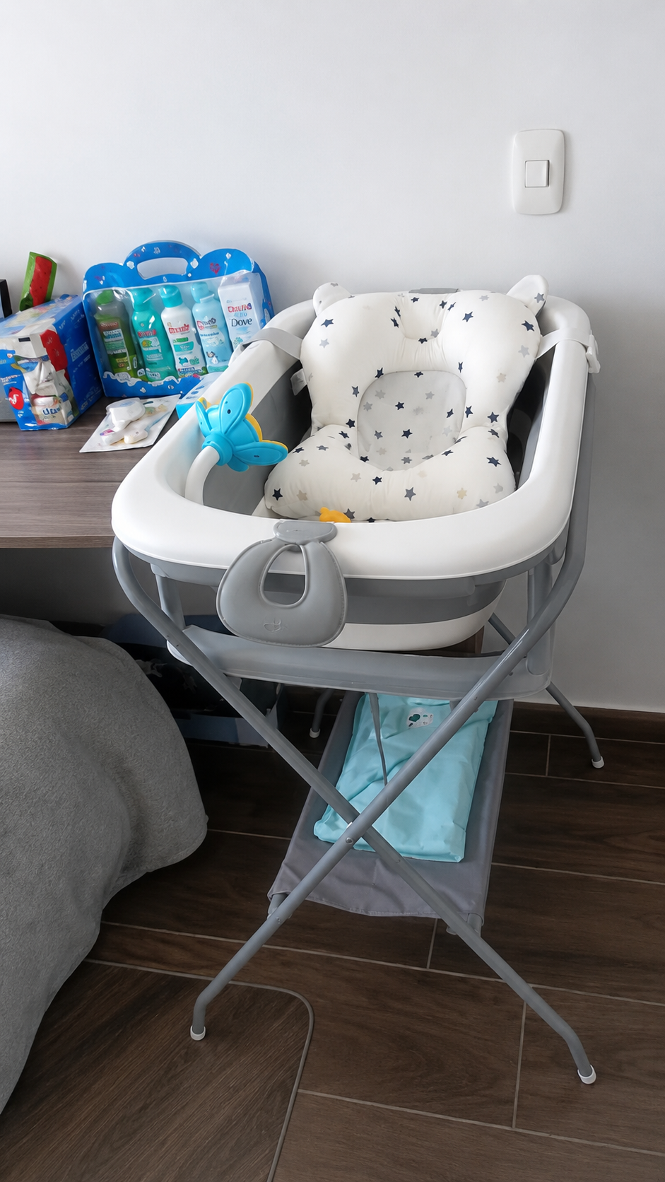 Bañera Plegable con Soporte de Altura en combo